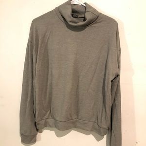 Shein/ pale green/gray/ loose turtleneck/ L